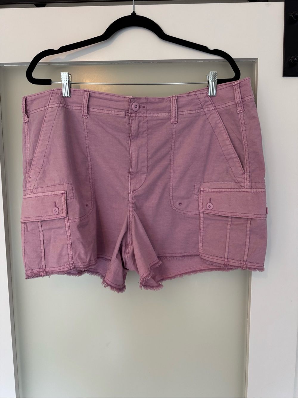 Women's Lavender Cotton Cargo Shorts